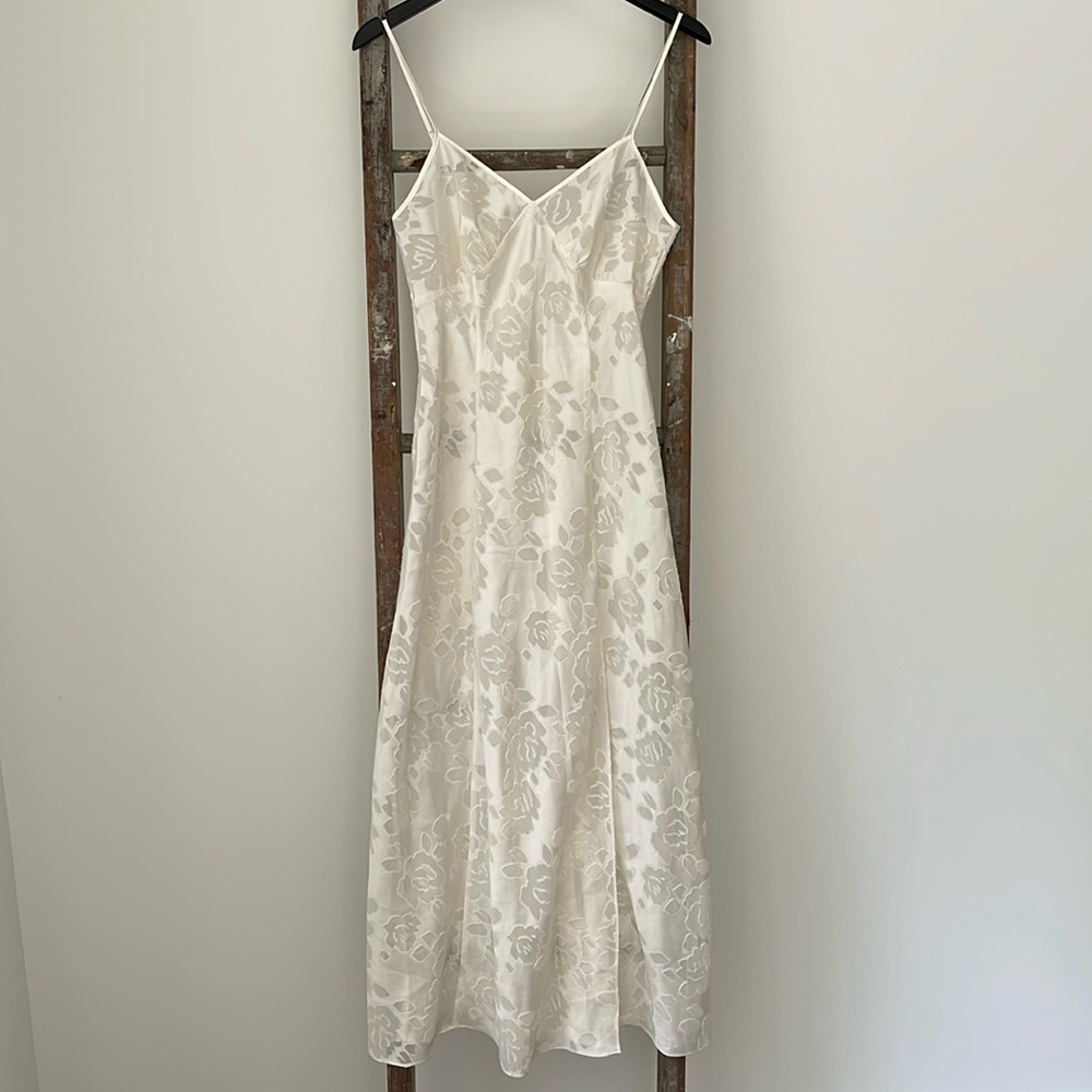 Victoria’s Secret Vintage Burnout Satin Slip in Ivory/White
